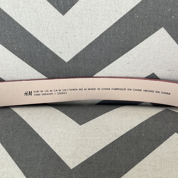 H&M Belt - Picture 2 of 4